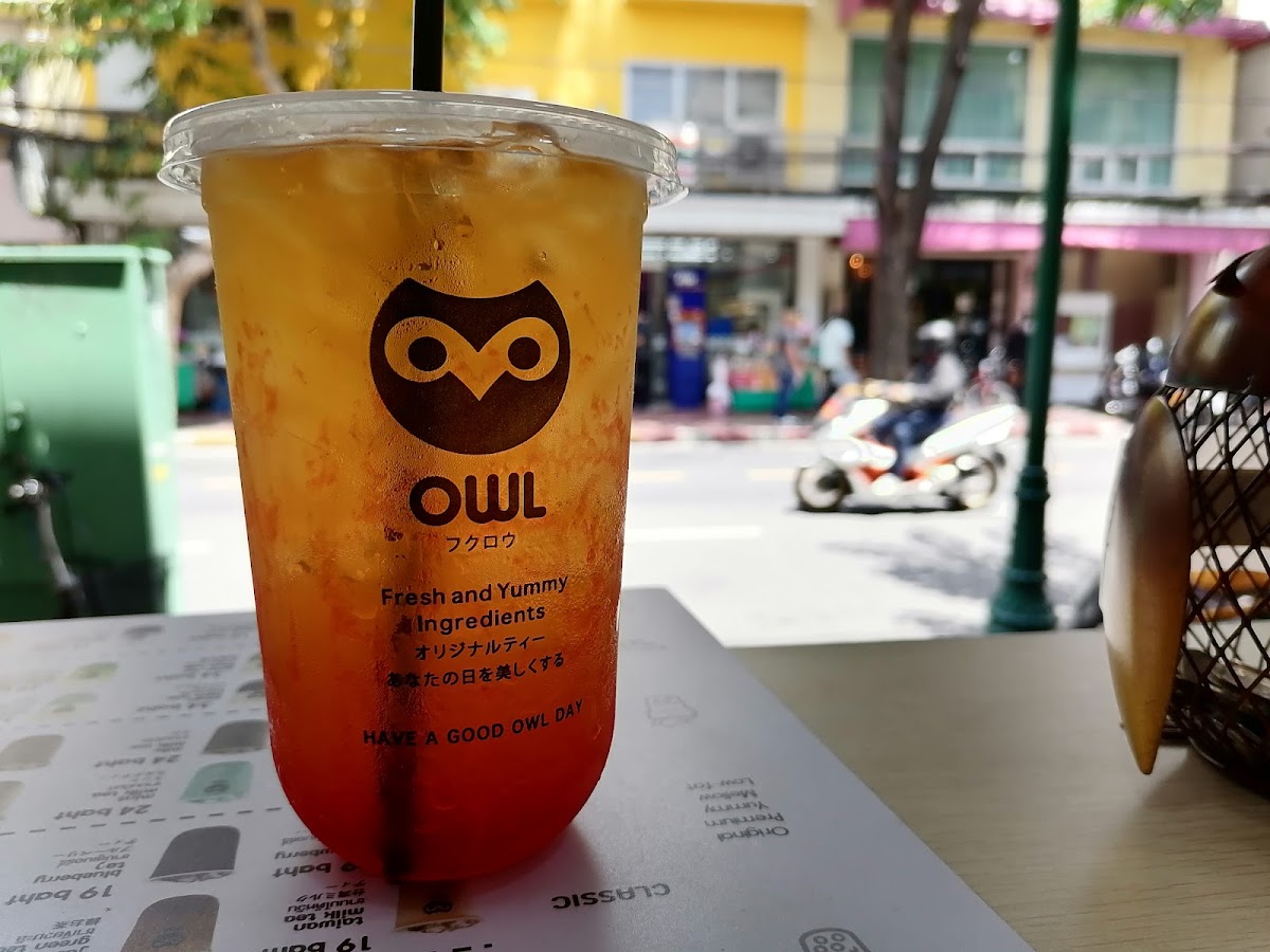 OWL CHA SAO CHING CHA interior