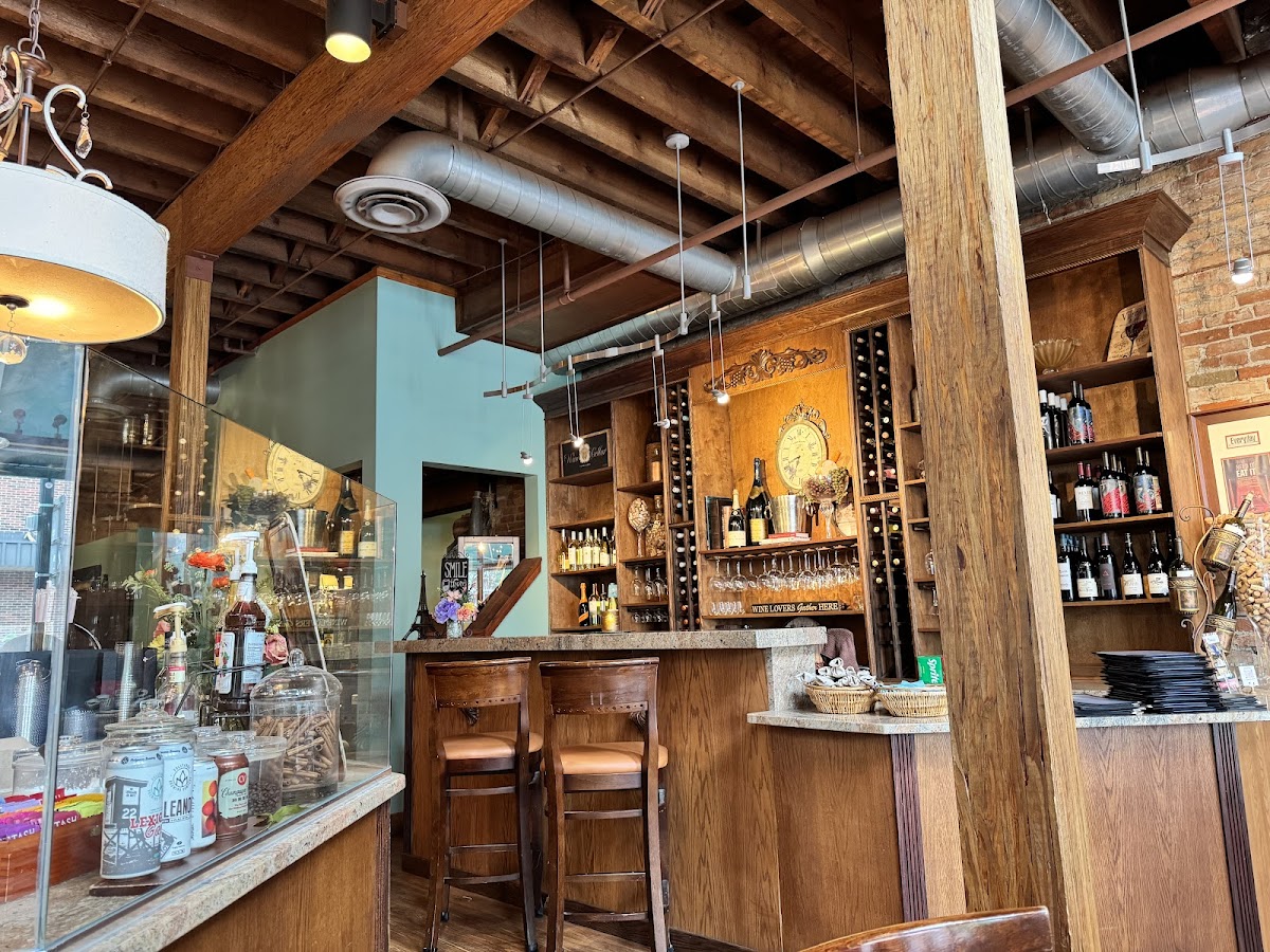 Bistro Du Bouchard interior