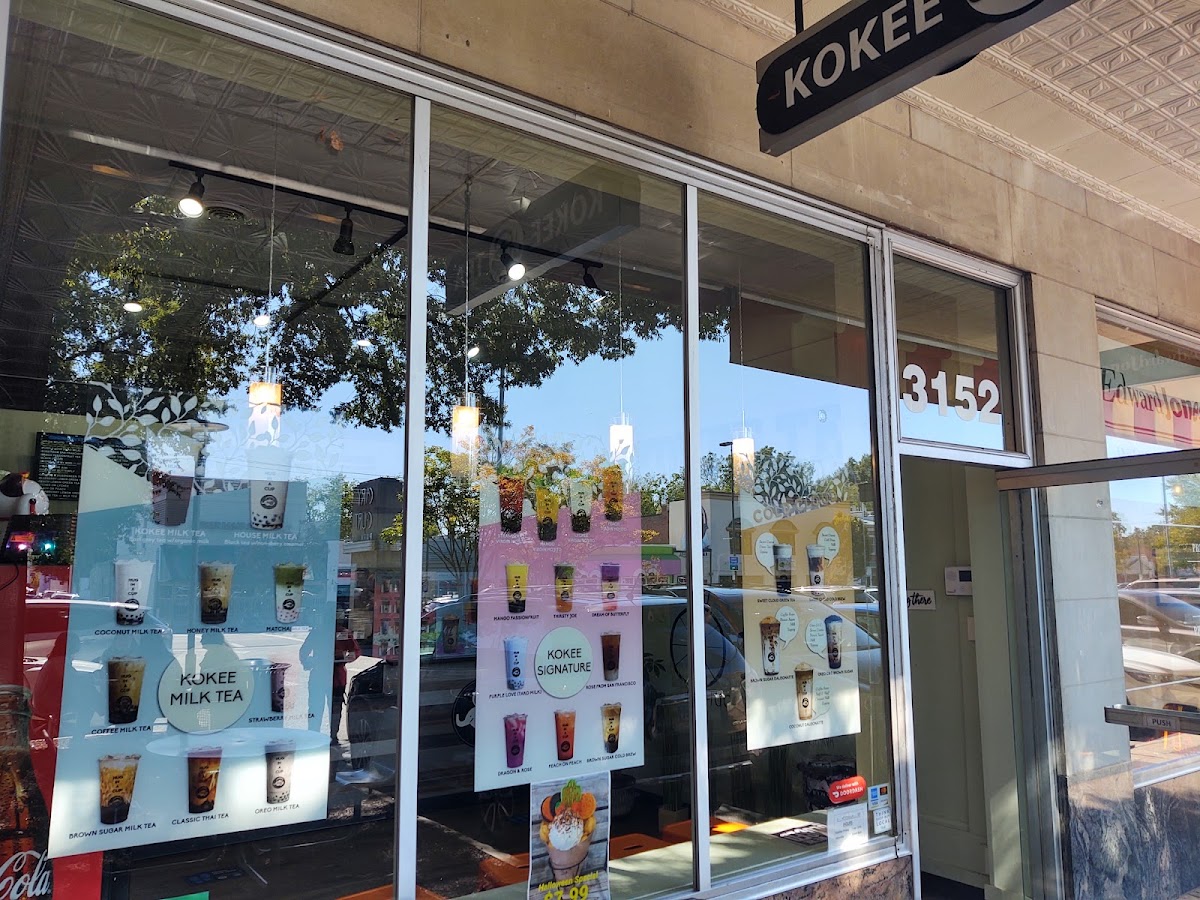Kokee Tea interior