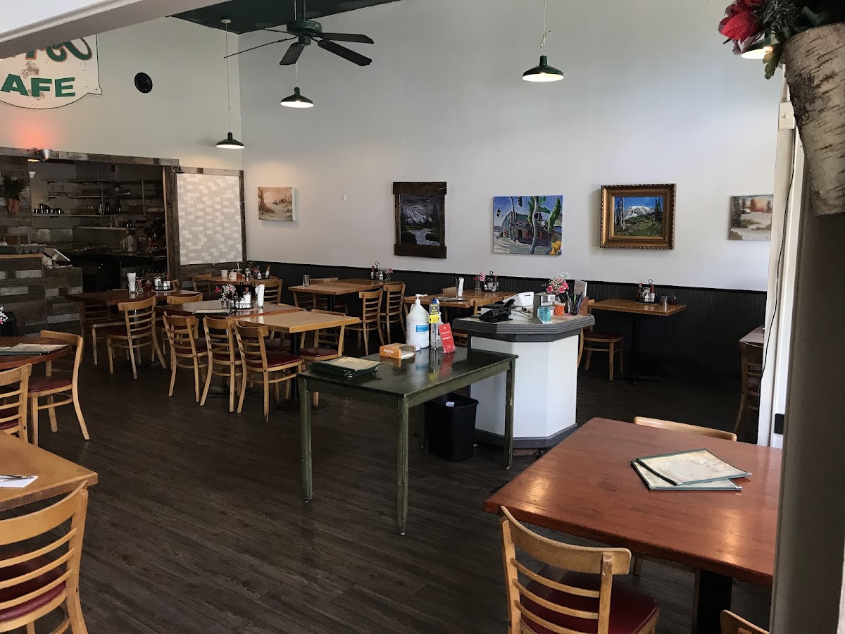 14 Carrot Cafe interior