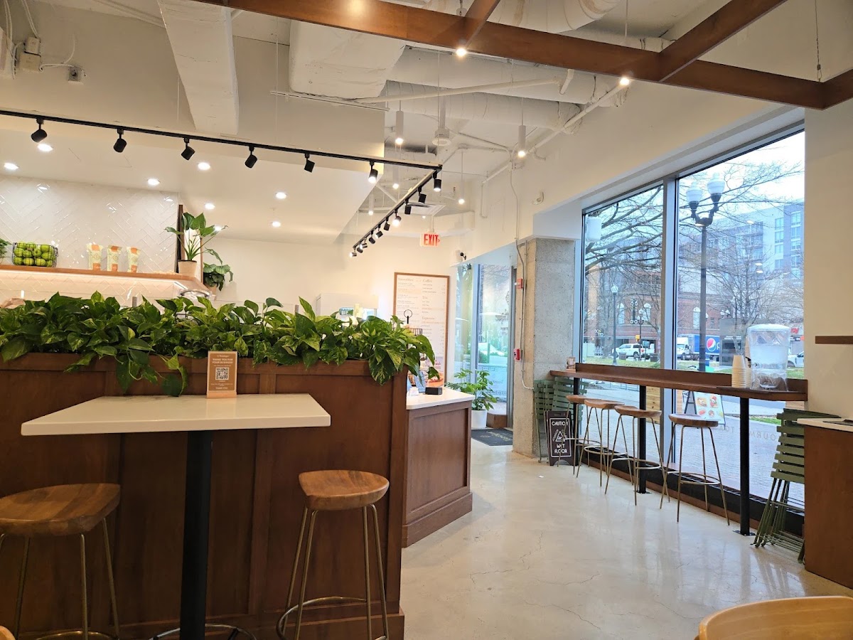 Toastique interior