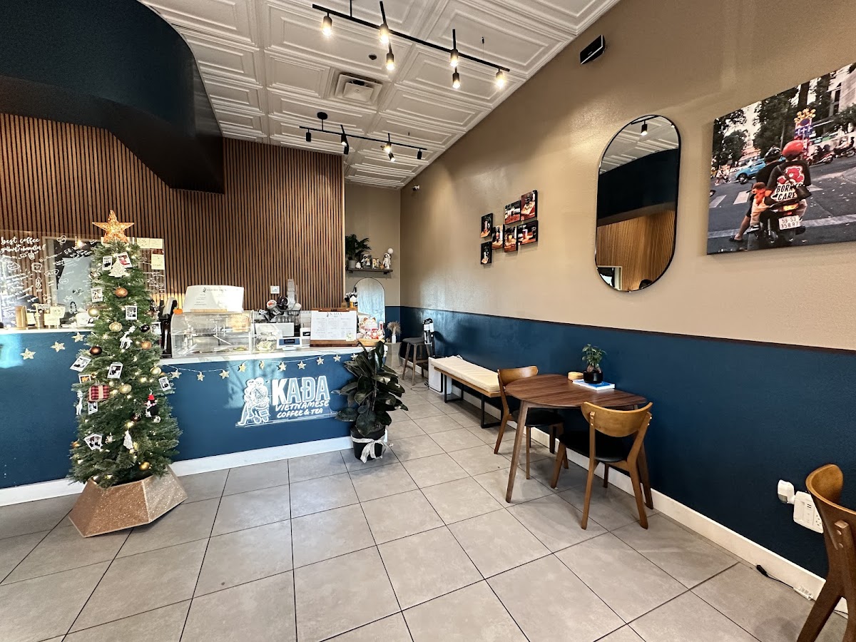 KaĐa Vietnamese Coffee & Tea interior