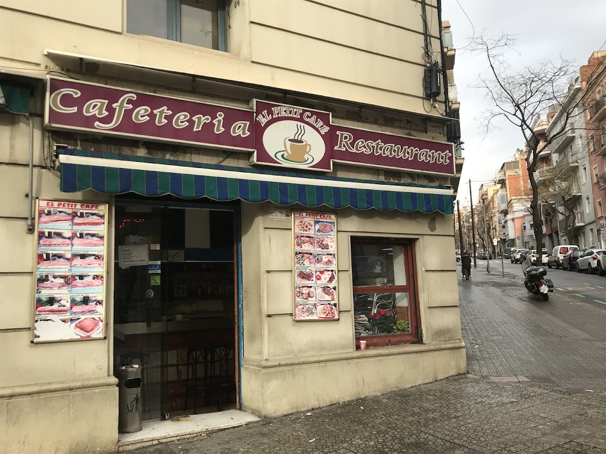 El petit cafè interior