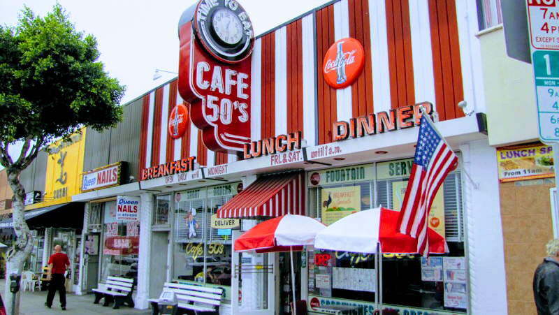 Cafe 50's Diner - West LA interior