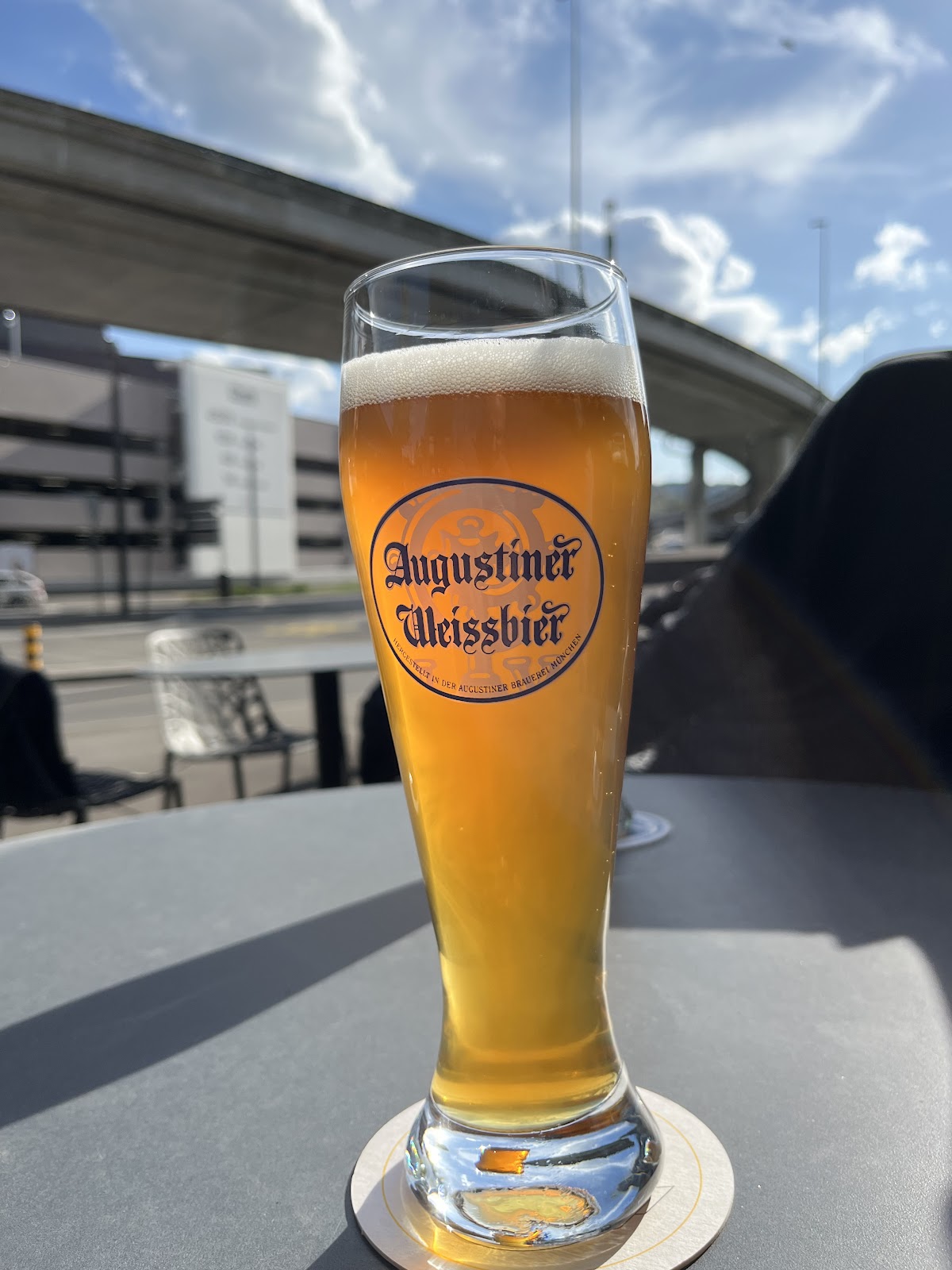 Allianz Tower Bar interior