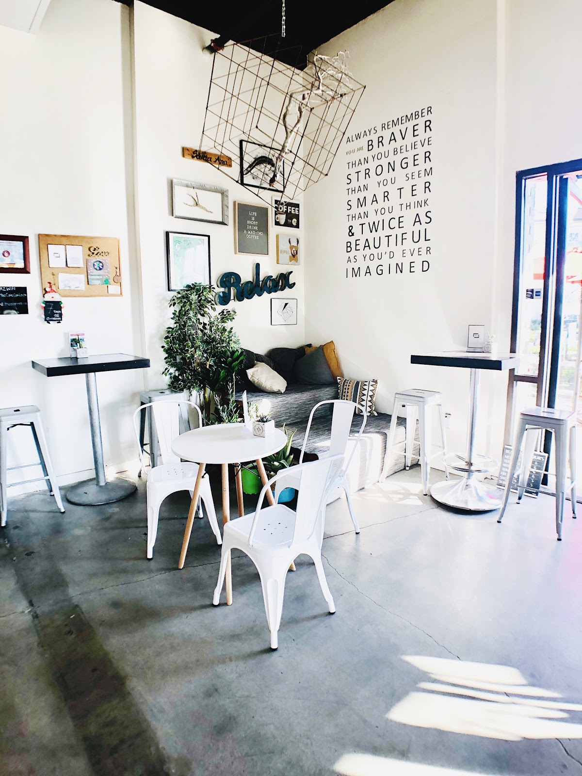 Maz Café Con Leche interior