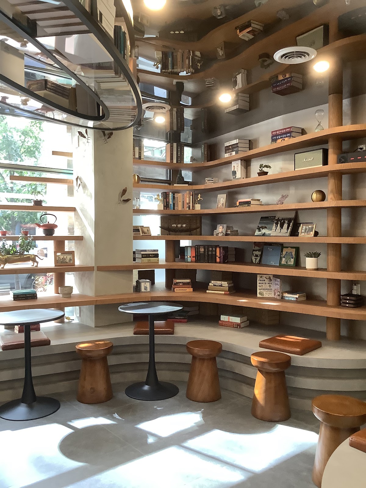CHICHA San Chen 吃茶三千 (Downtown) interior