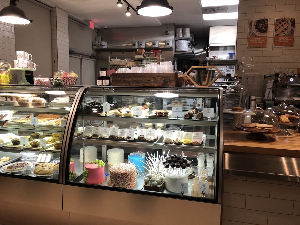 Buzz Bakeshop interior