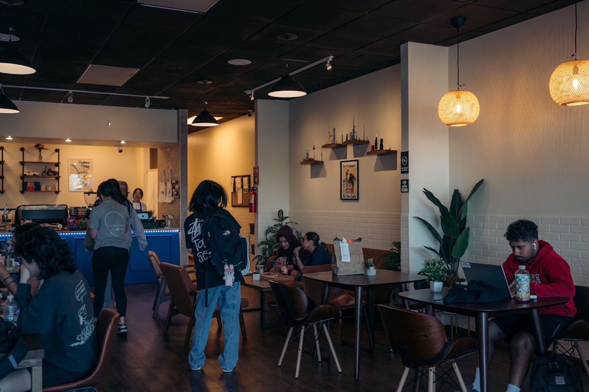 Rang Coffee & More interior