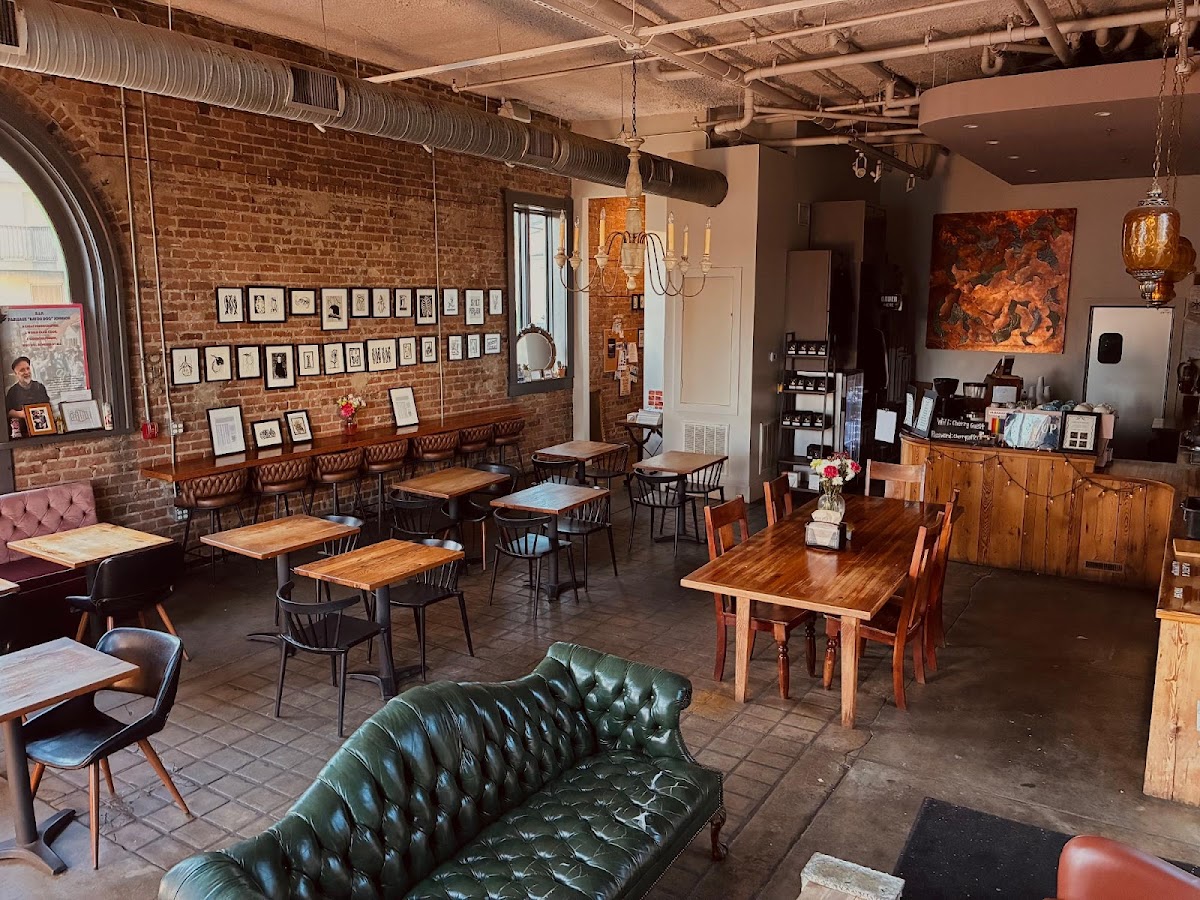 Cherry Coffee Roasters - New Orleans interior