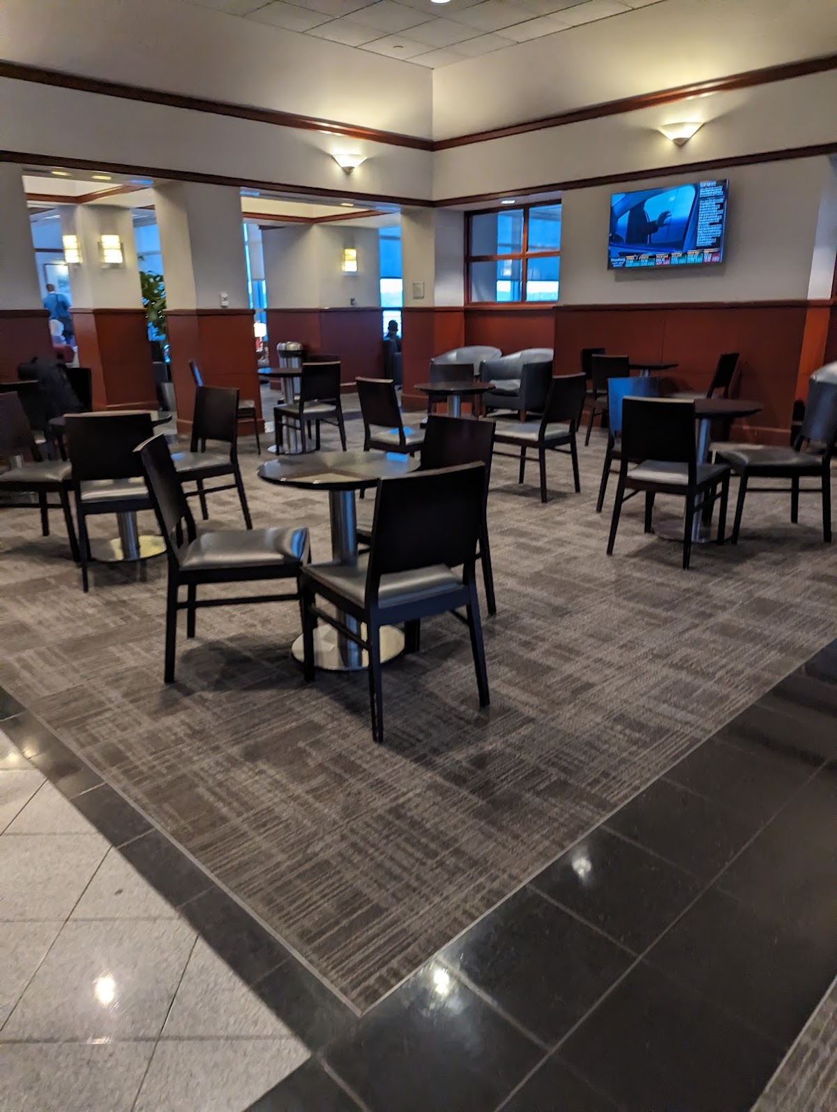 Photo of American Airlines Admirals Club (Concourse C)