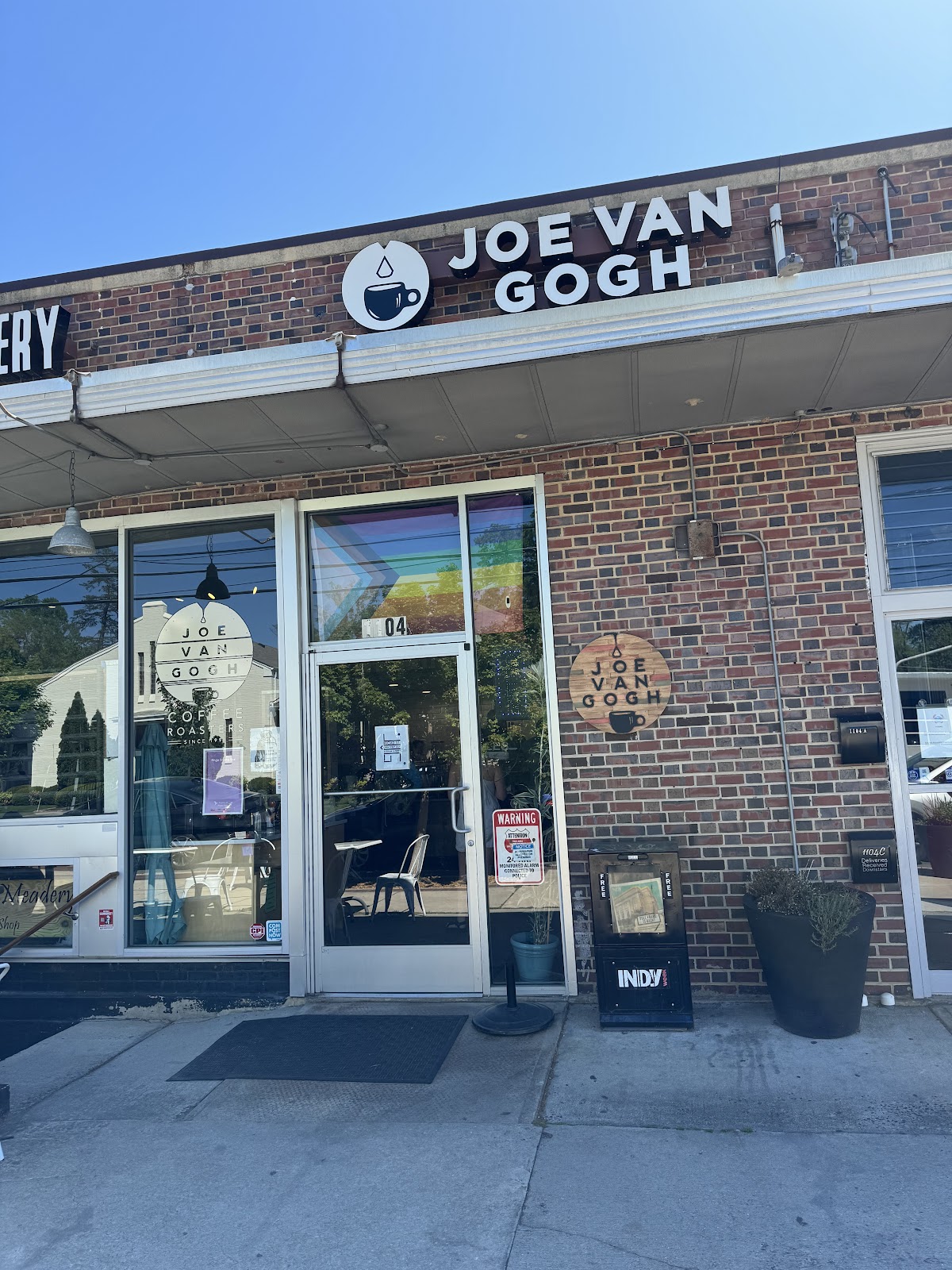 Photo of Joe Van Gogh Broad St.