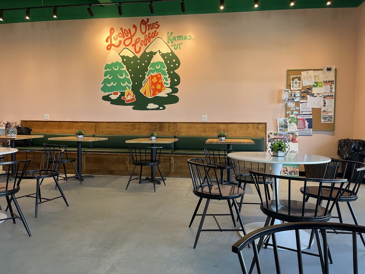 Lucky Ones Coffee - Marmalade interior