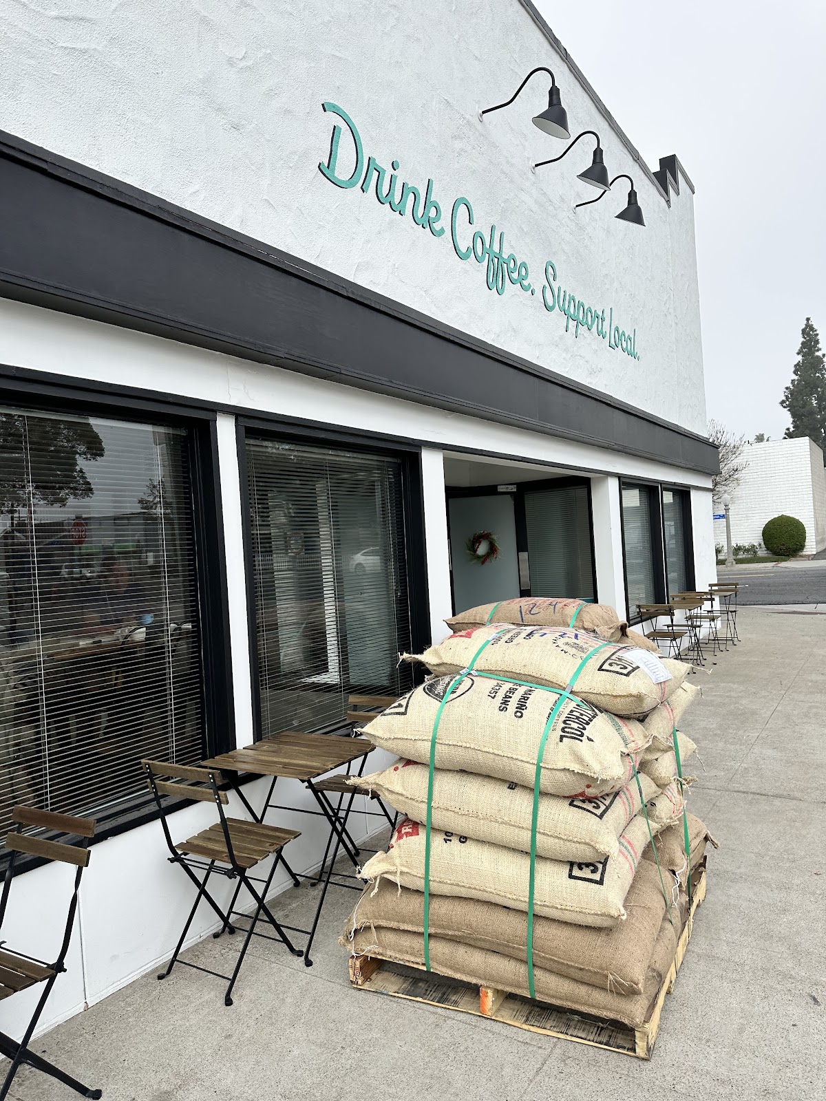 The Lost Bean Organic Coffee & Tea interior