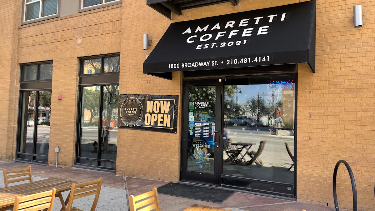 Amaretti Coffee & Chai interior