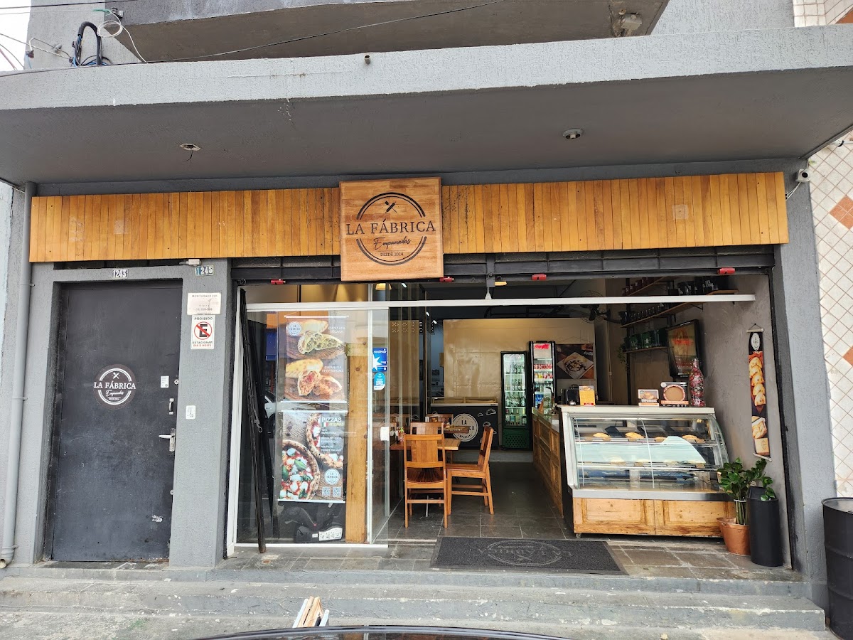 La Fabrica Empanadas interior