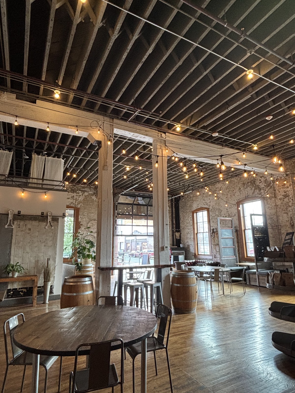Anvil Coffee interior