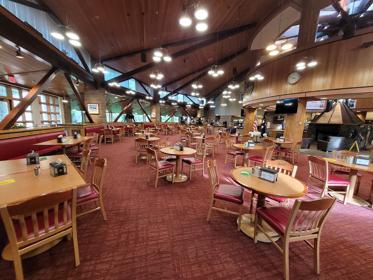Iditarod DFAC interior