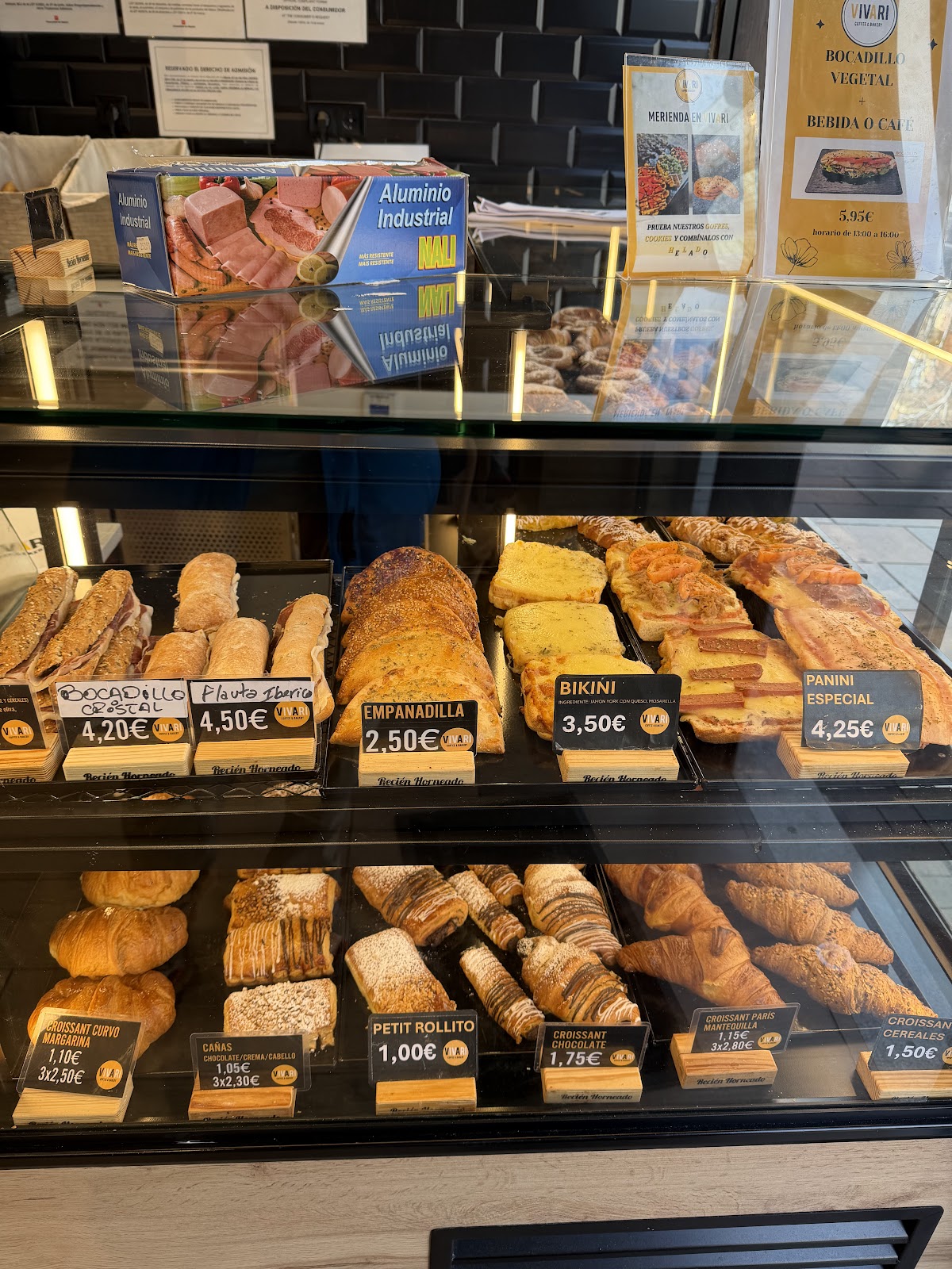Photo of VIVARI Coffee & Bakery