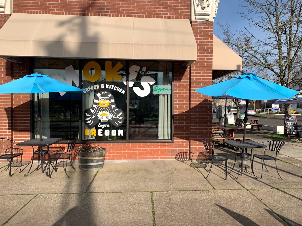 Moke's Coffee and Kitchen interior