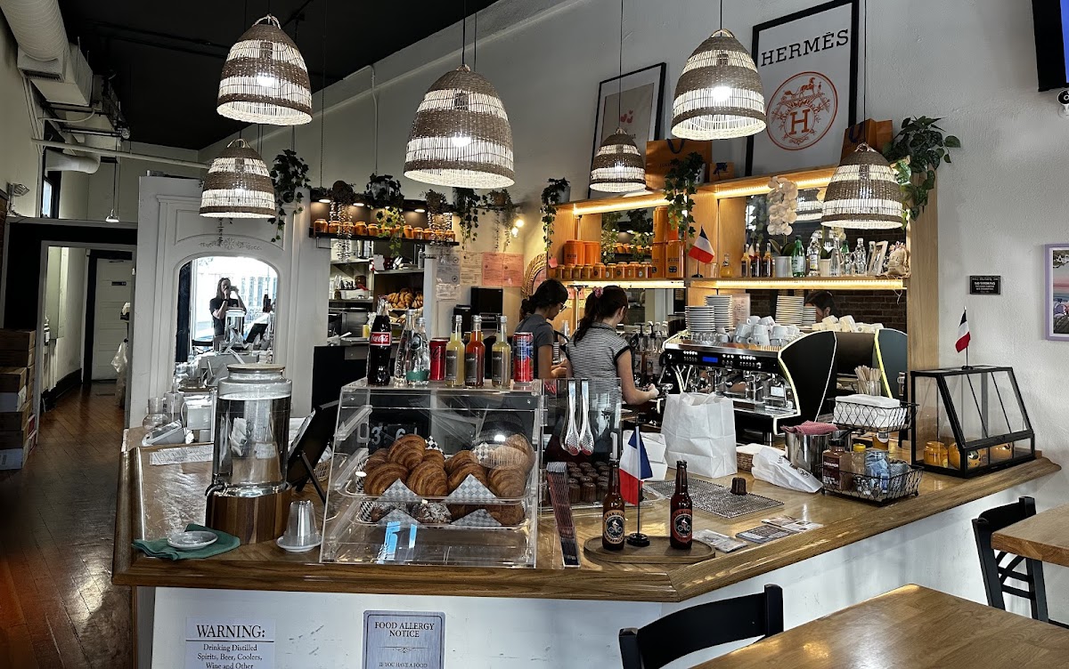 union street french café interior