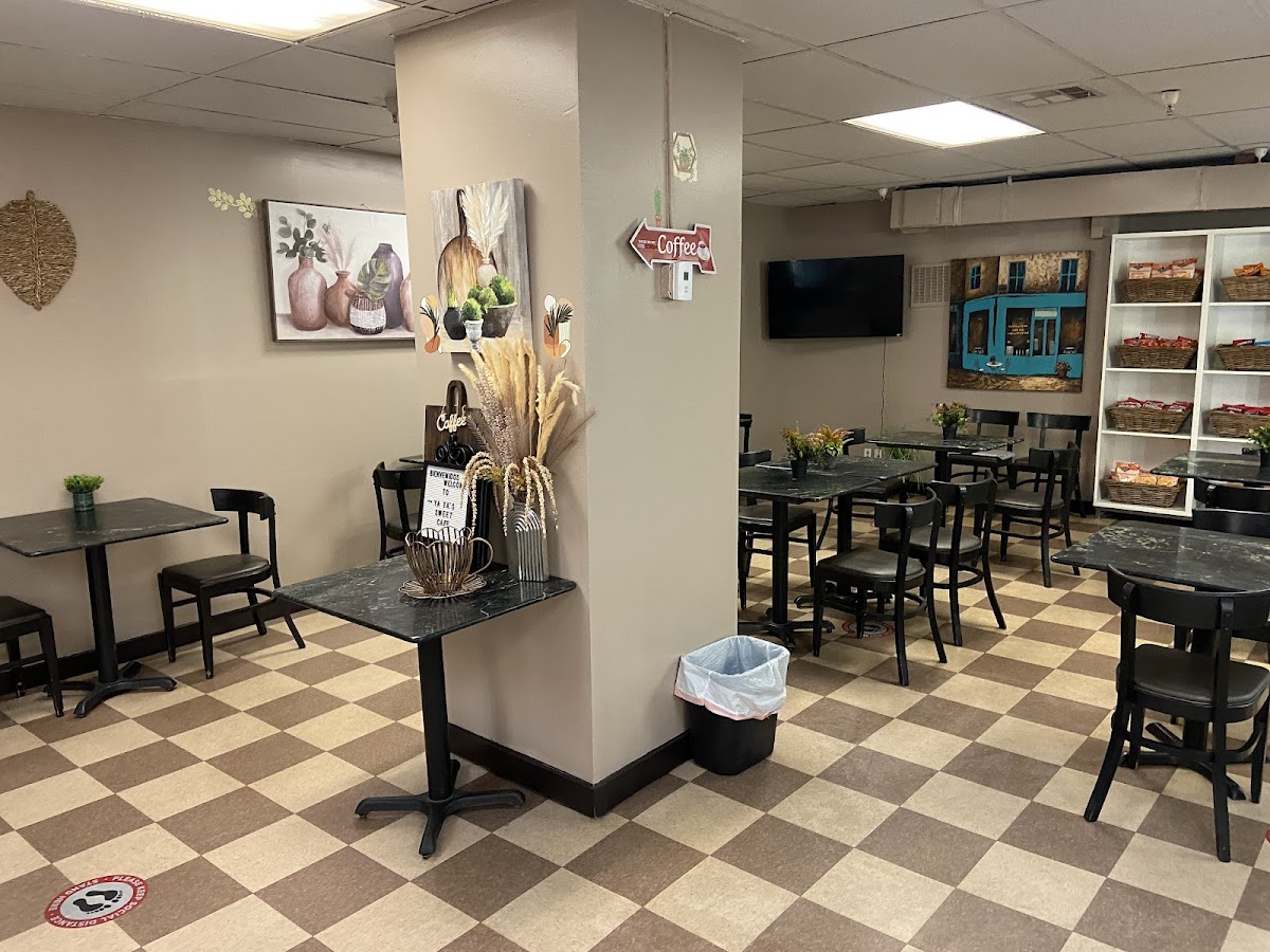 Ya Ya’s Sweet Cafe interior