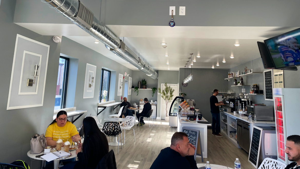 IL Sorriso Cafe interior