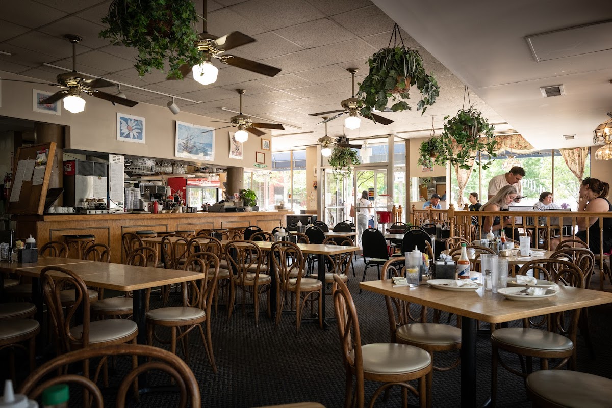 Old Georgetown Grille interior