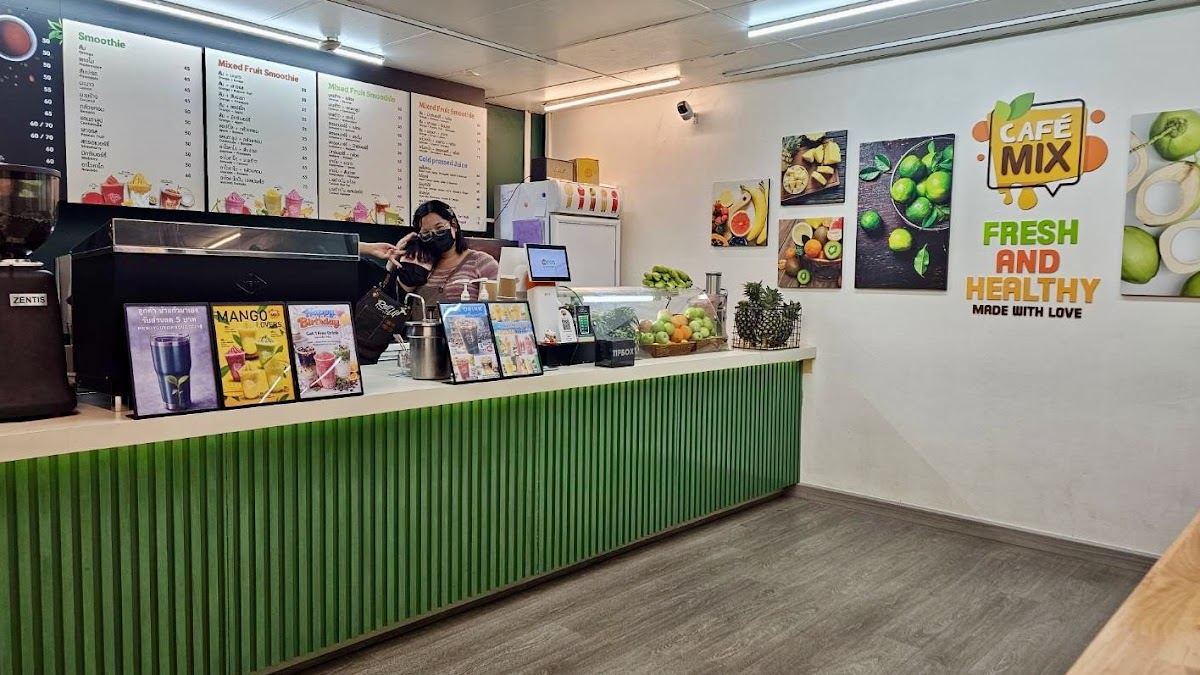 คาเฟ่มิกซ์ interior