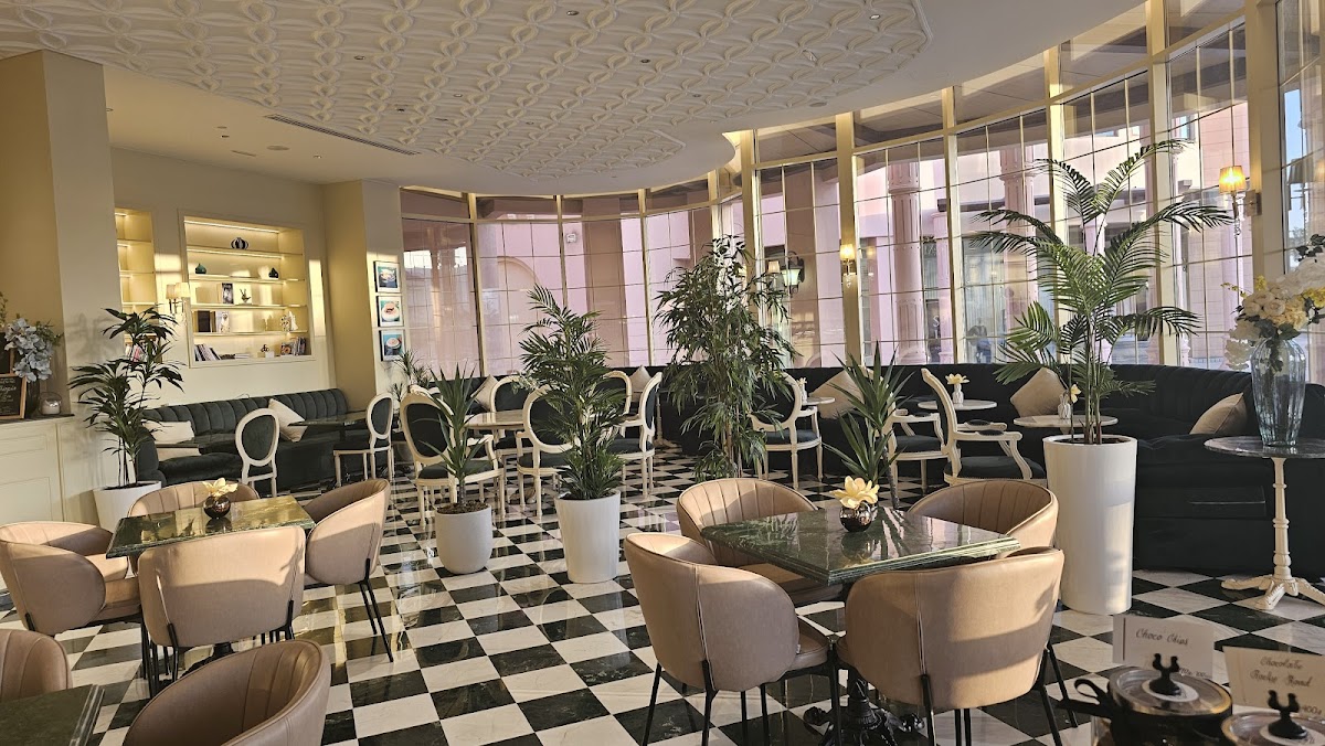 Mathaqat Tearoom and Pastries interior