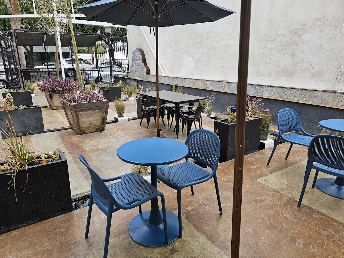 Dedo Coffee interior