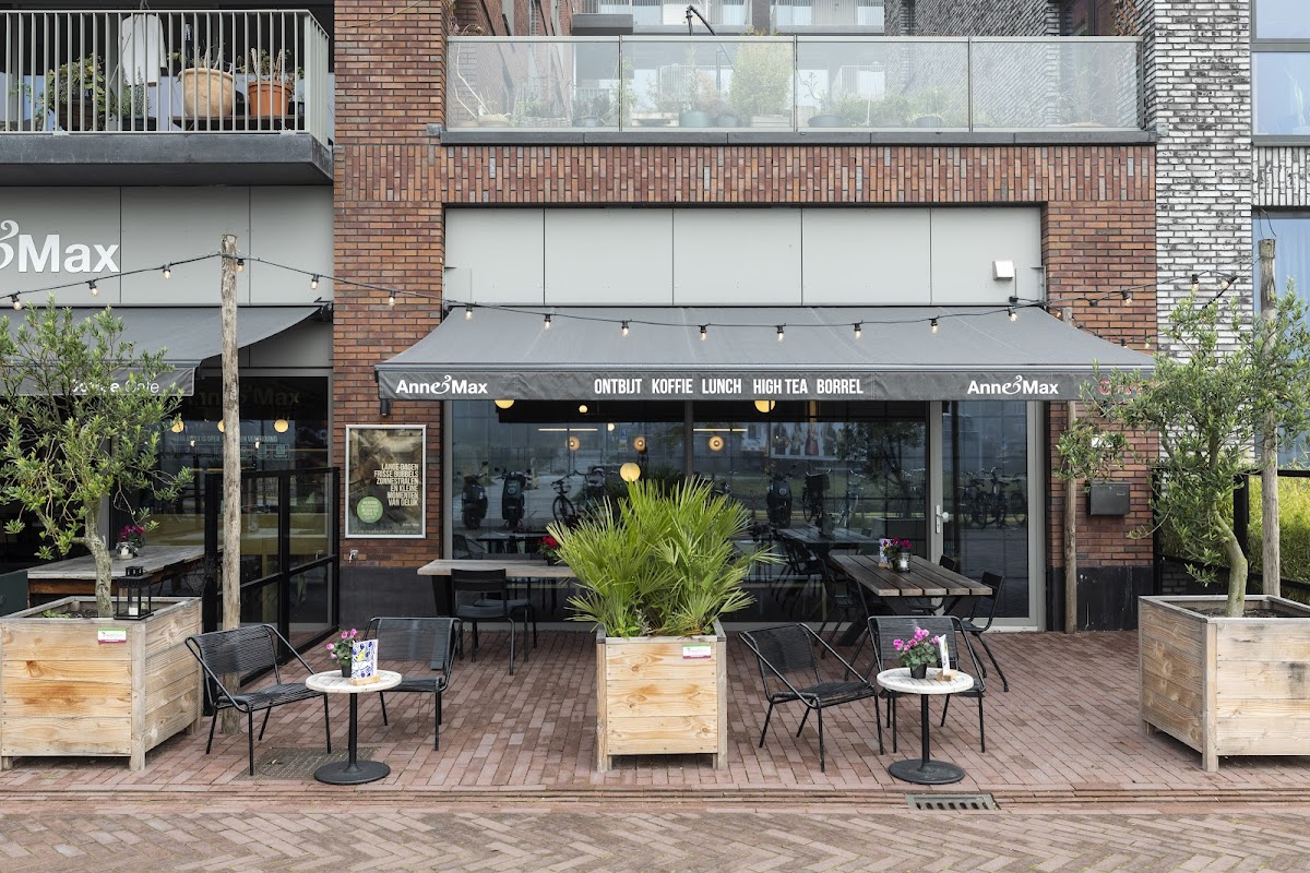 Photo of Anne&Max Amsterdam Houthavens