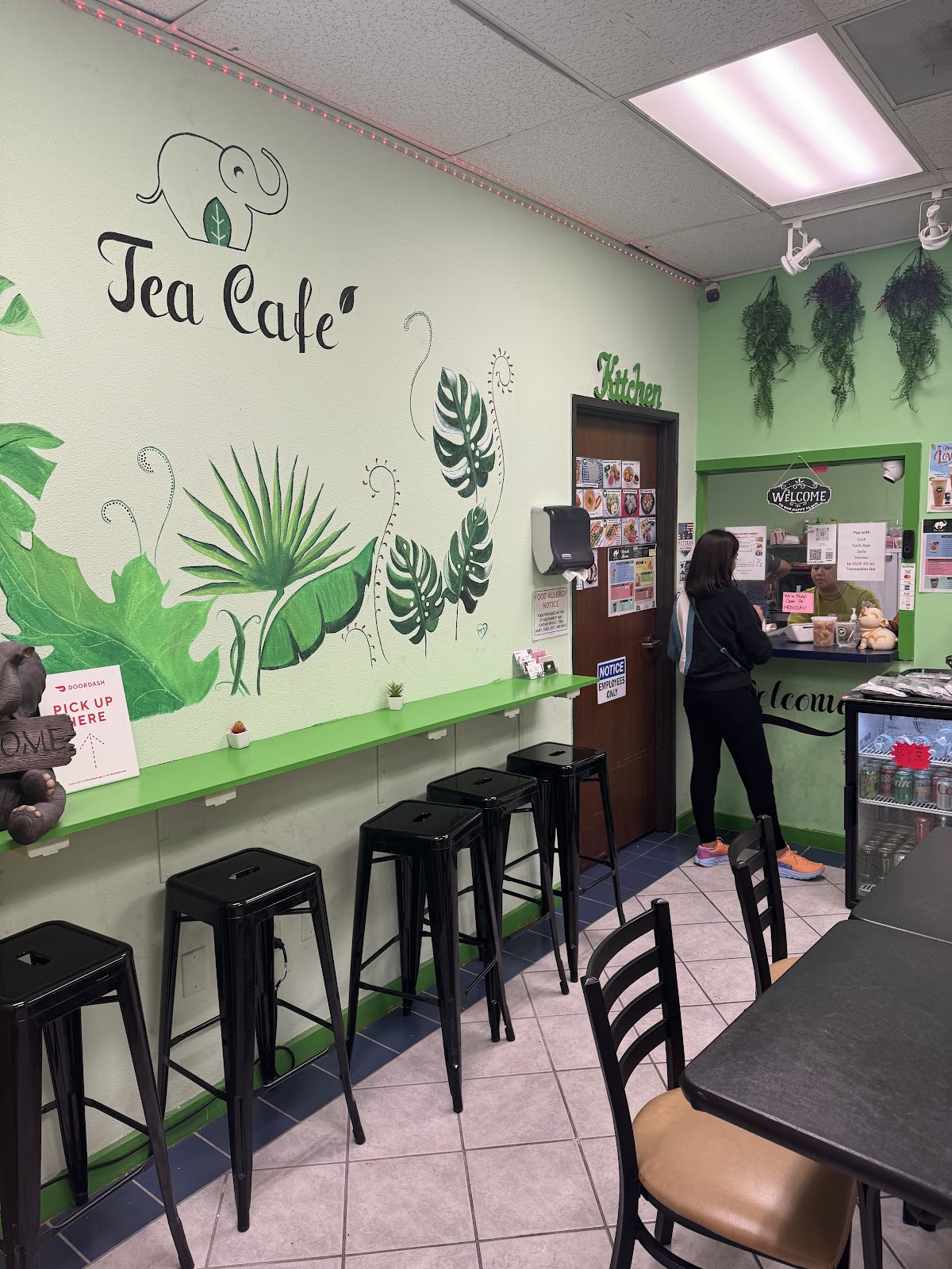 Tea Cafe interior