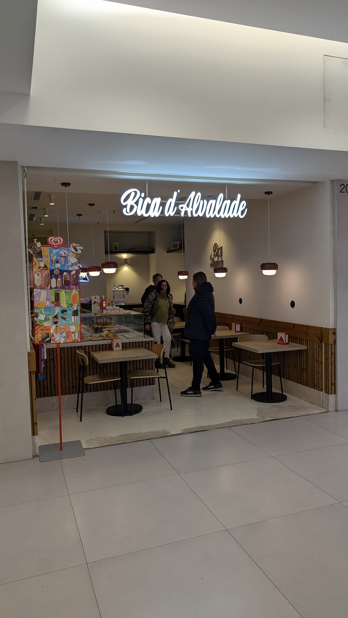 Bica d'Alvalade interior