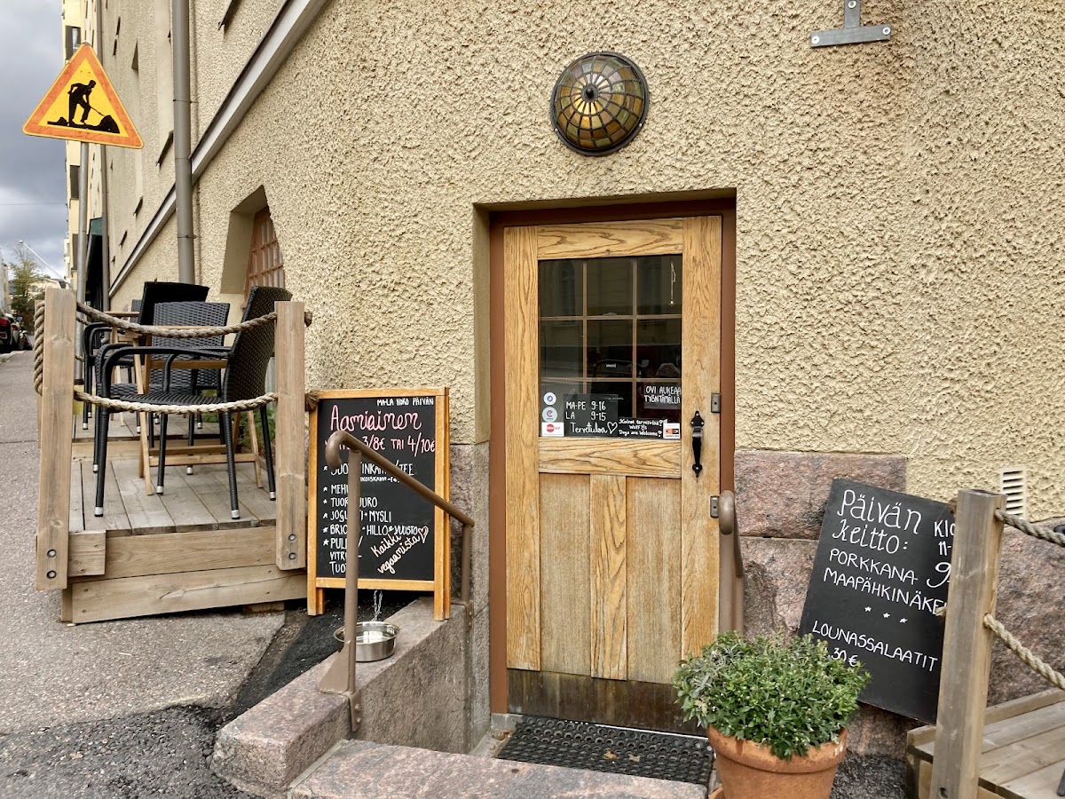 Encanto Art Cafe interior