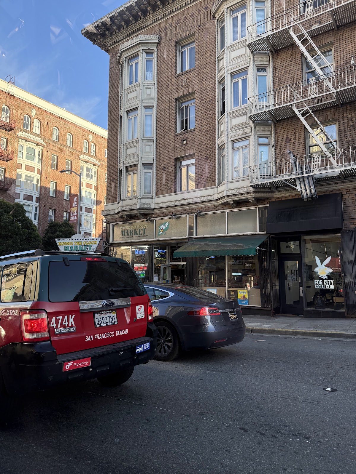 Photo of SF Laundromat