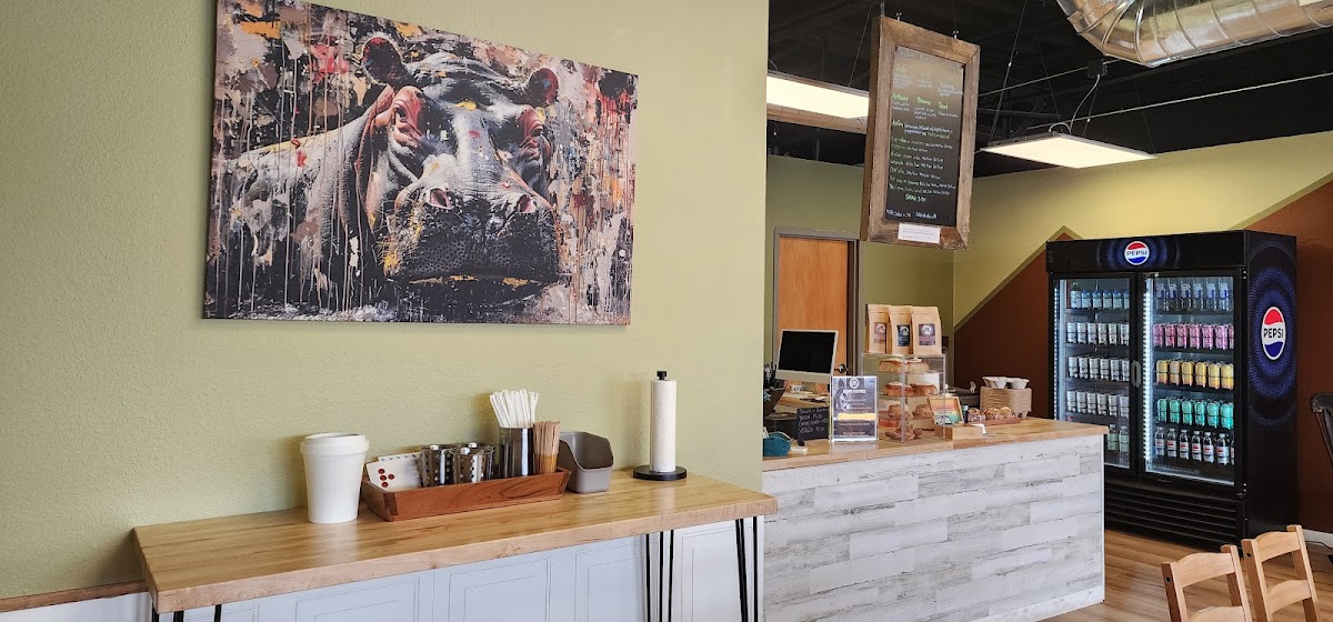 ROHR COFFEE interior