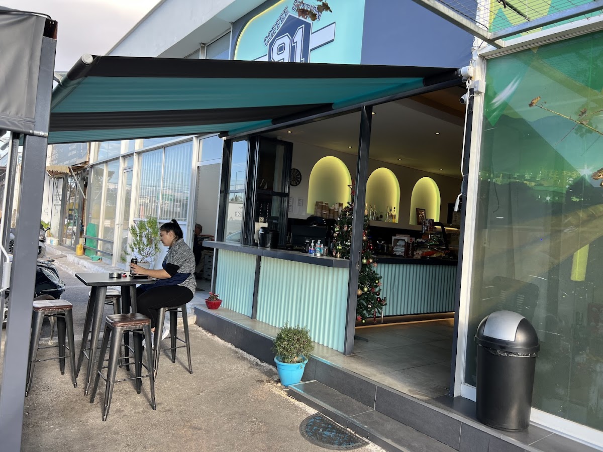 Coffee Station 91 interior