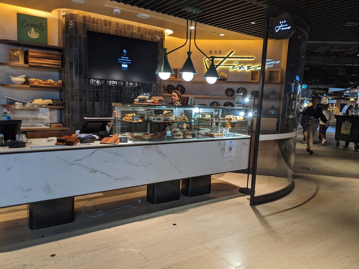 Bar Fino interior