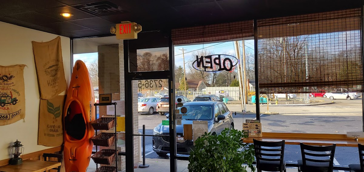 Kolkin Coffee interior
