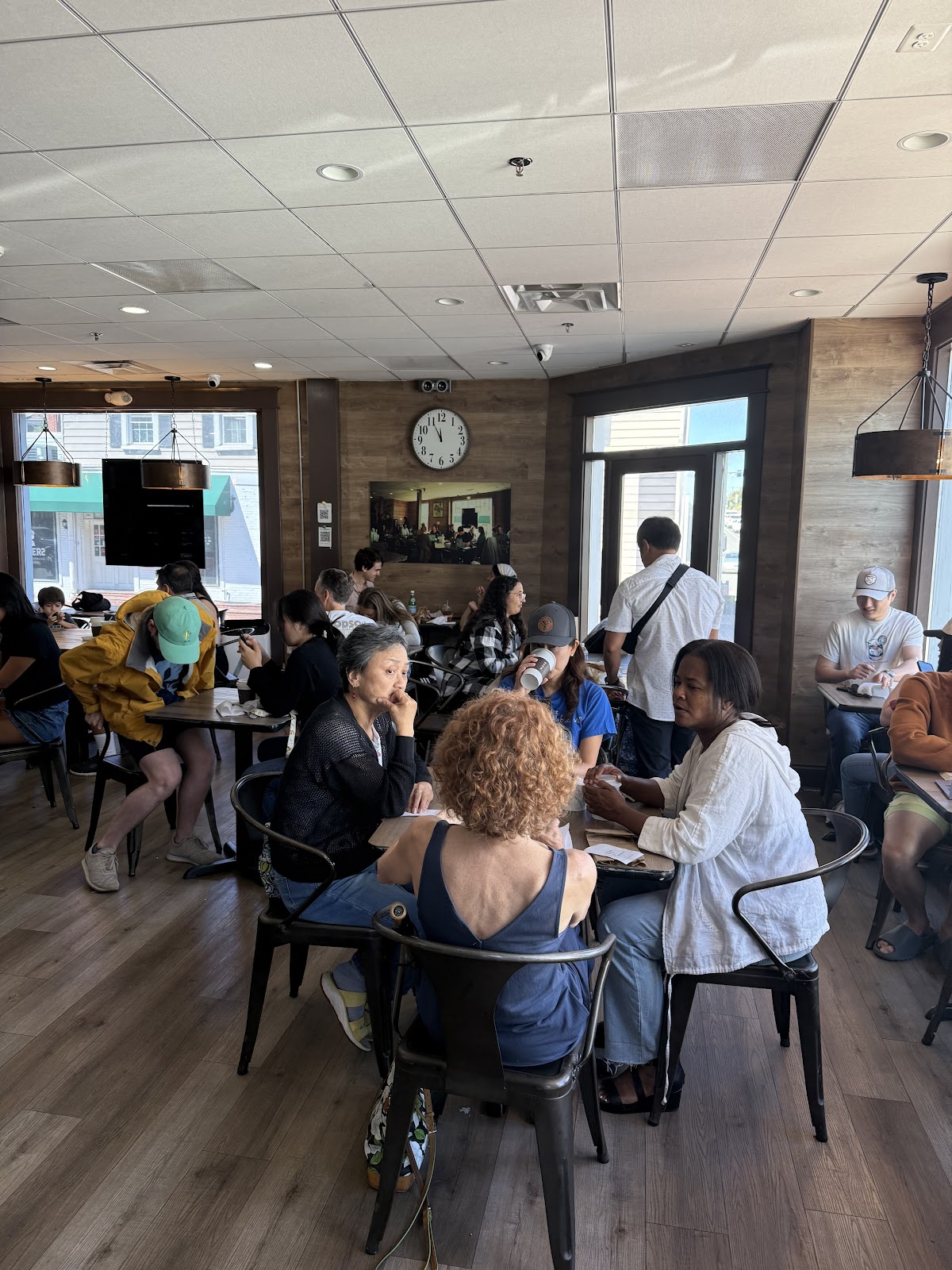 De Clieu Coffee & Sandwich - The Original Fairfax interior