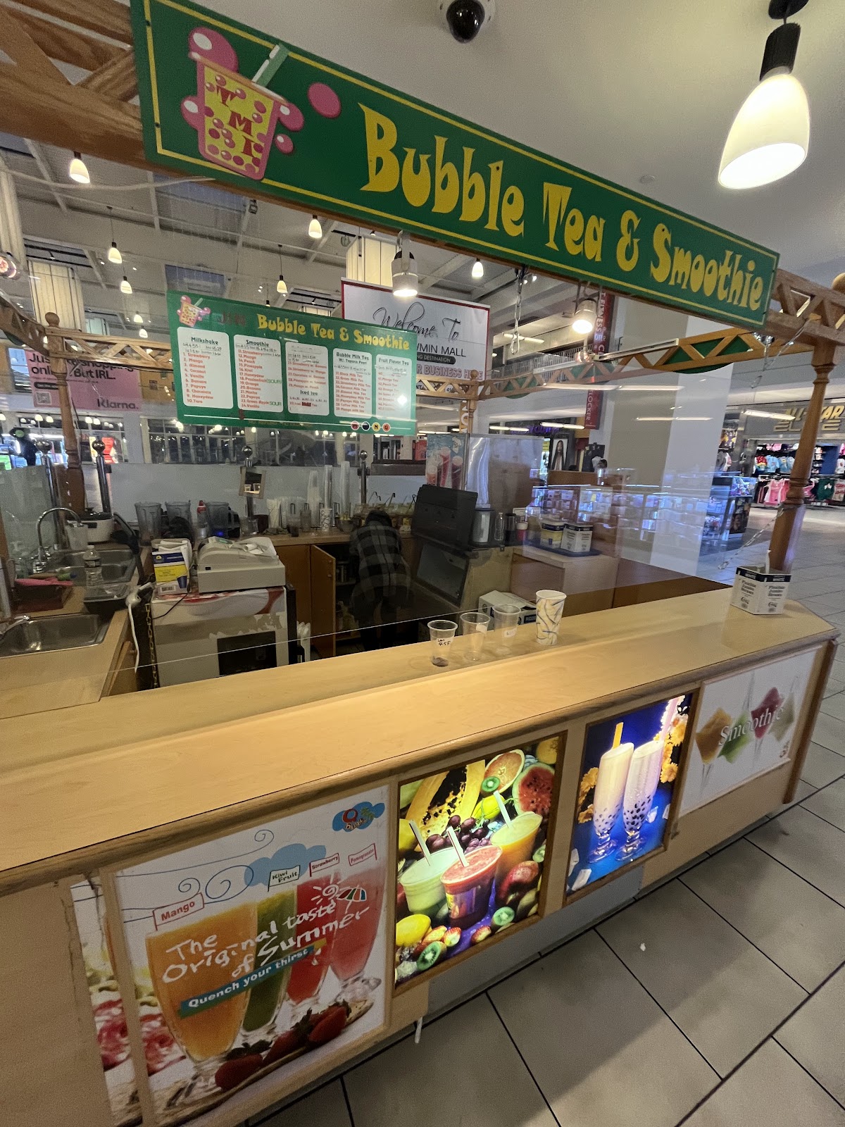 Jin's Bubble Tea interior