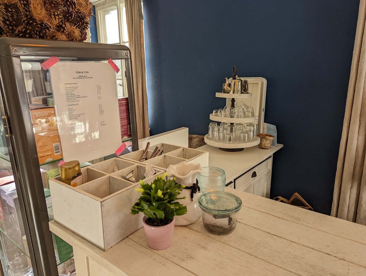 Kafi Tur & Tor interior