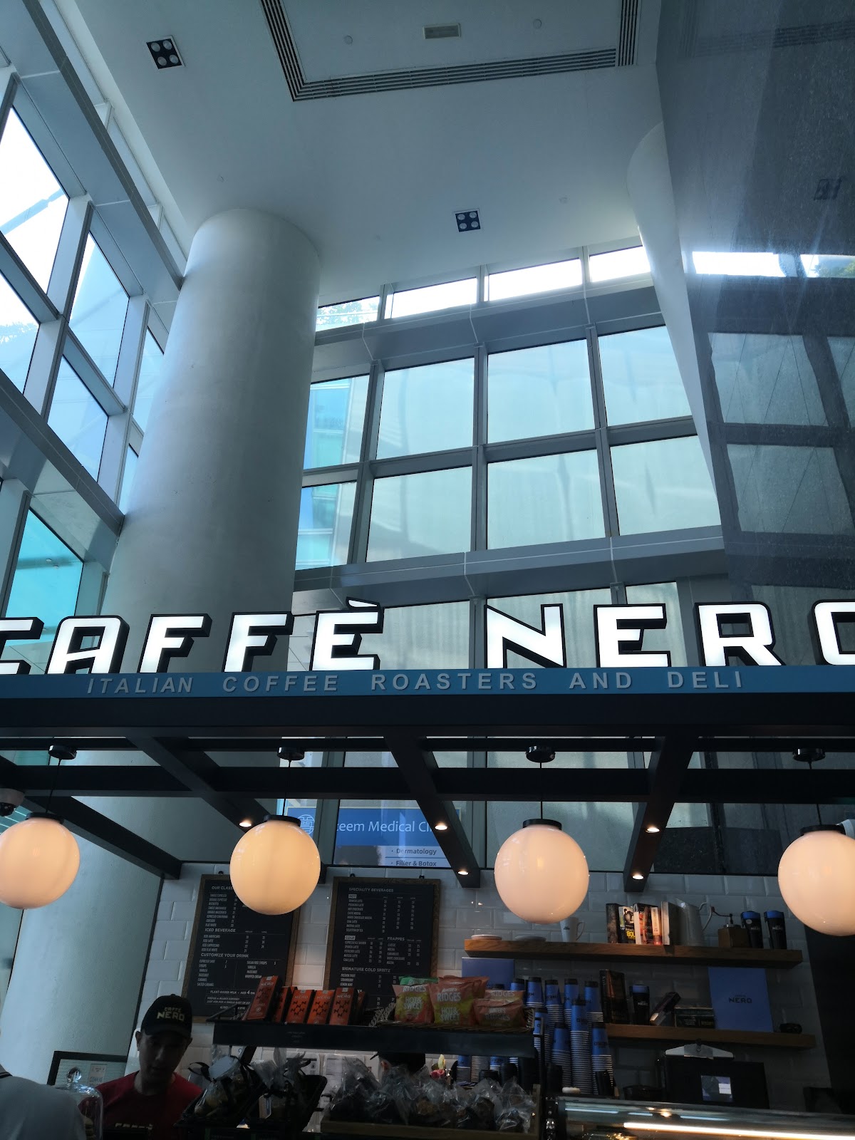 Caffe Nero Ubora interior