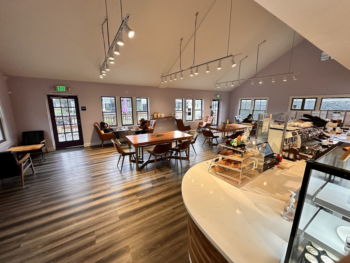525 Coffee Company interior
