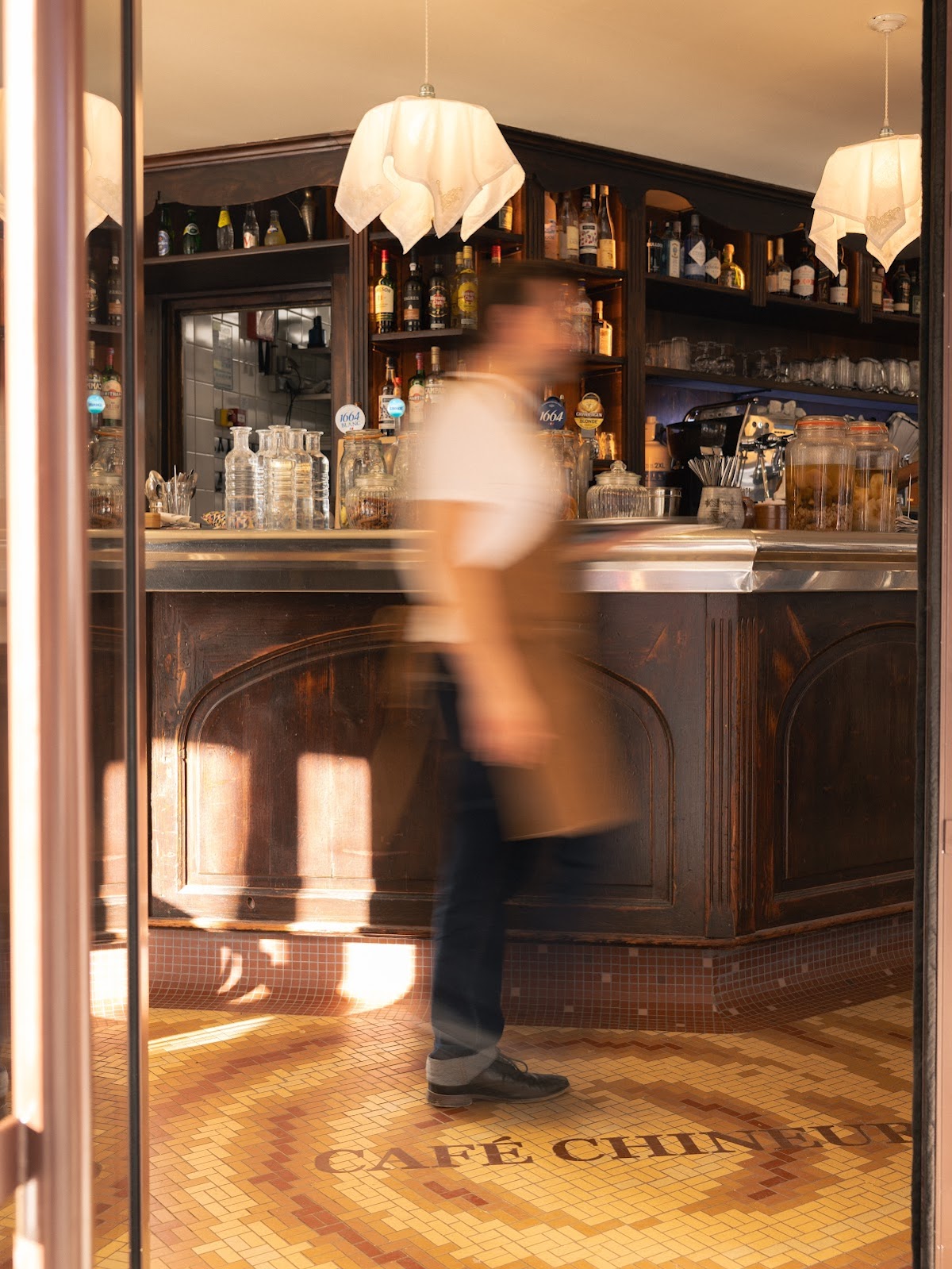 Café Chineur interior
