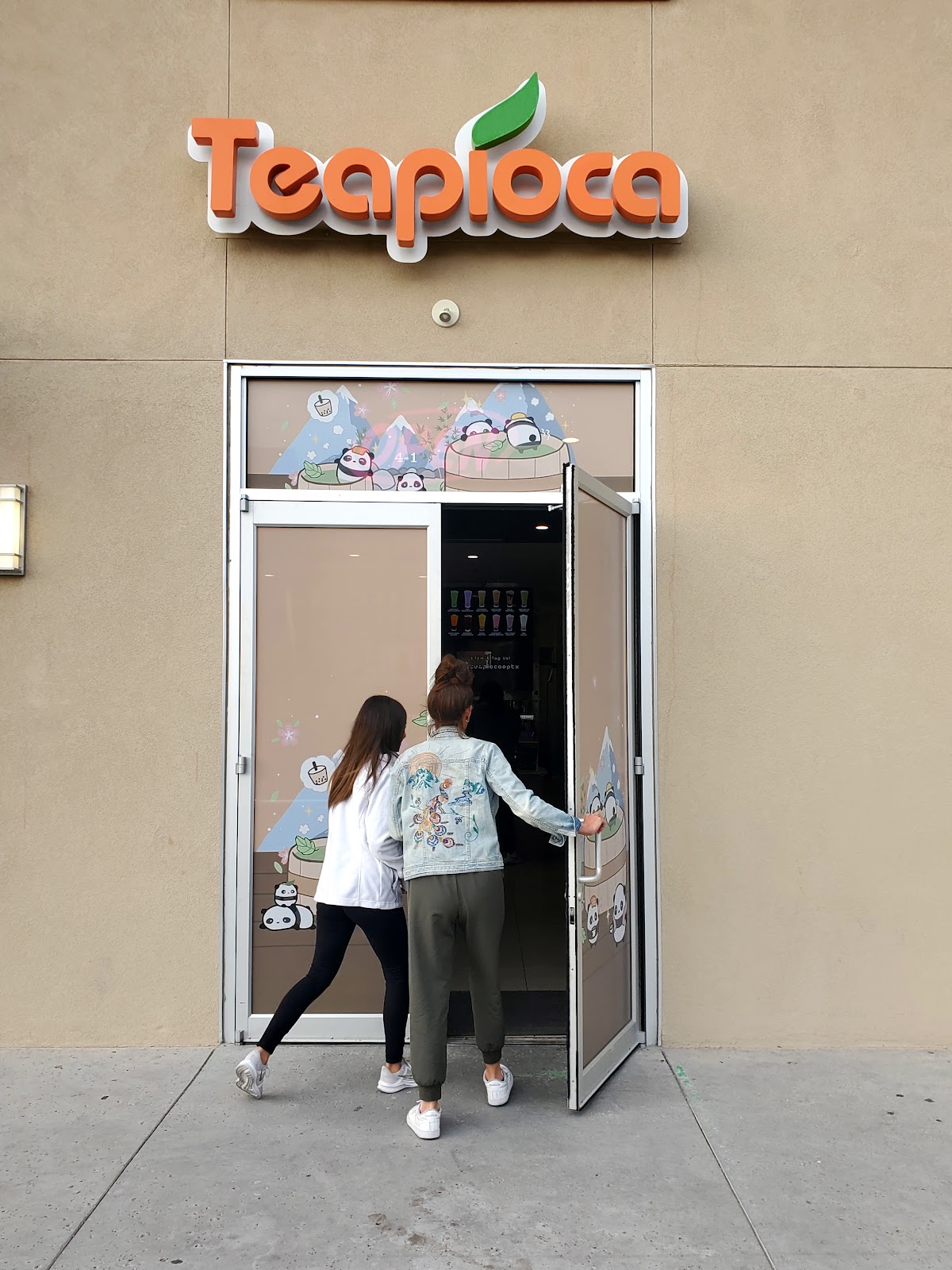 Teapioca Lounge interior