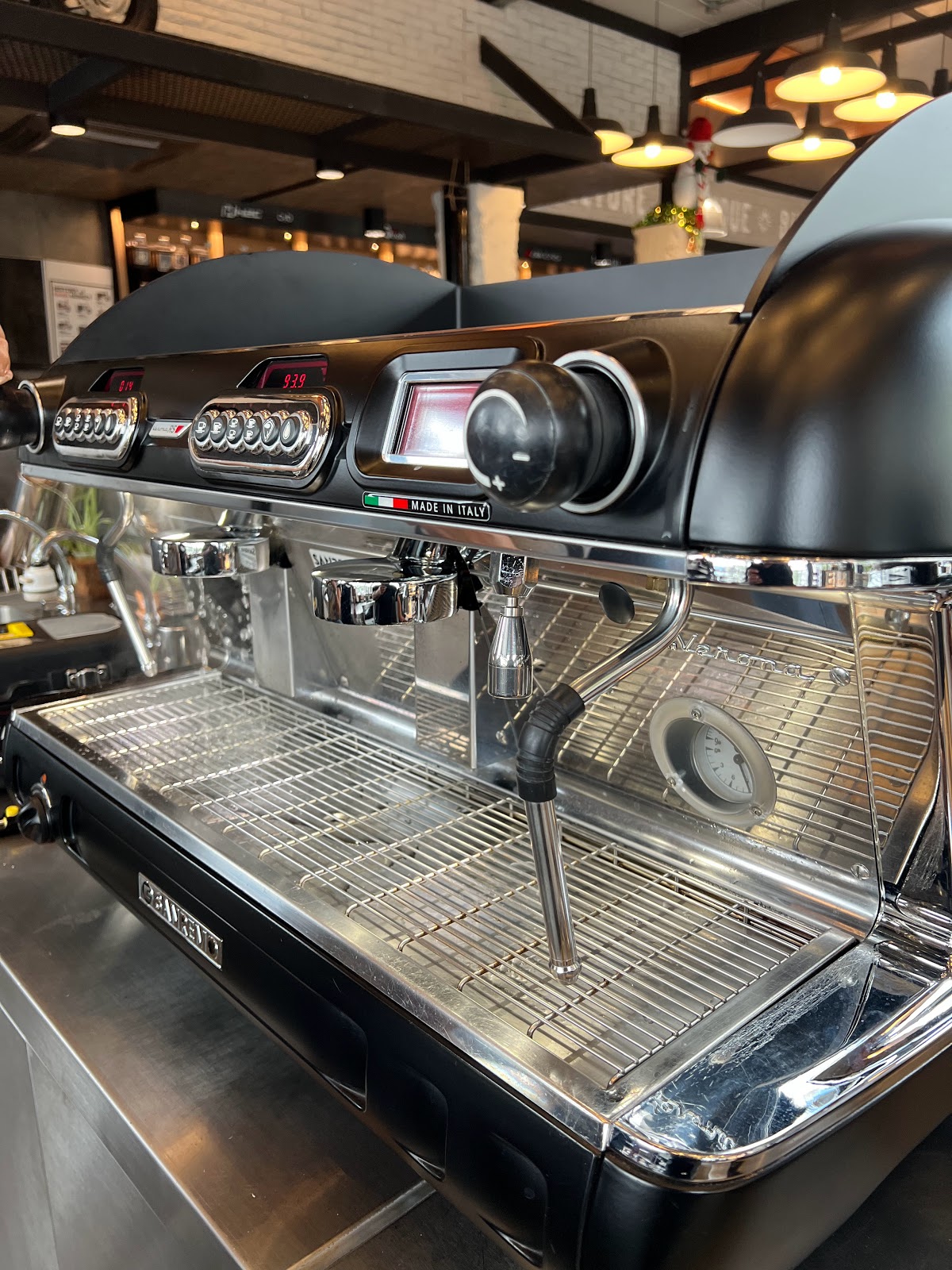 Coffee Service interior