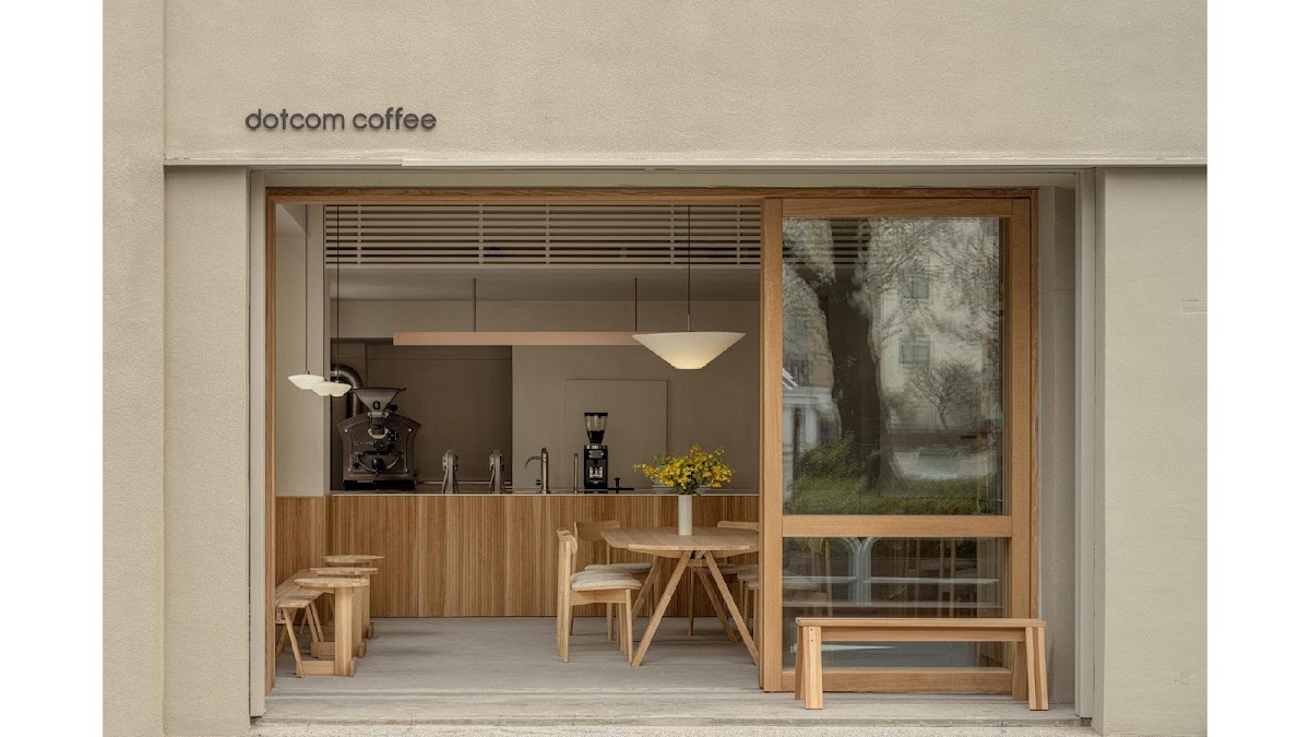 dotcom coffee Asakusabashi interior