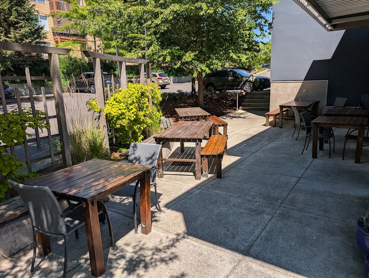PDX Coffee Club - Hillsdale interior